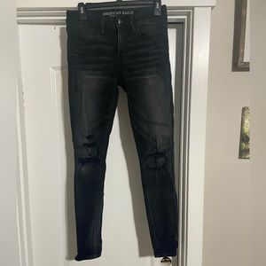 Black distressed jeggings